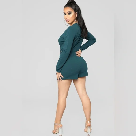 Fashion Nova The Night Has Just Begun Romper Hunter Green Size Medium - Picture 4 of 11